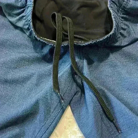 Speedo Blue and Black Swim Shorts. Men's Size Small - Picture 8 of 12